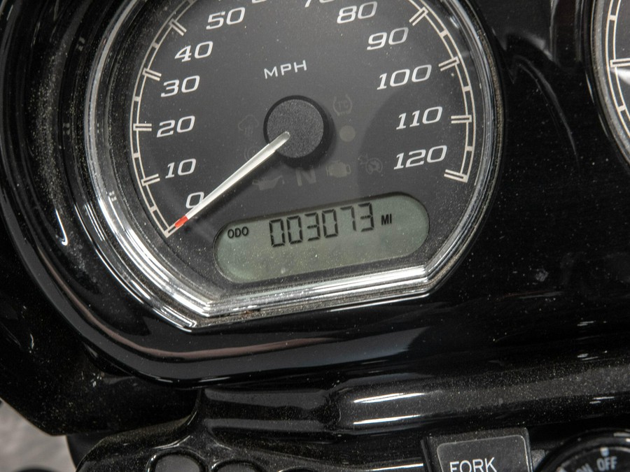 2022 HARLEY-DAVIDSON FLTRXS ROAD GLIDE SPECIAL in Vivid Black