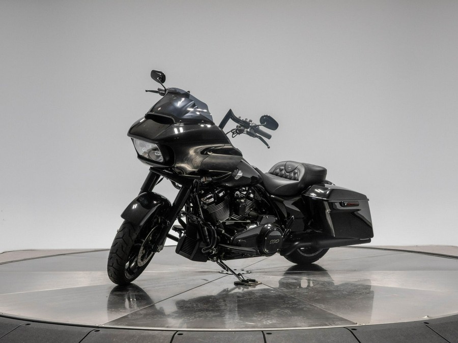 2022 HARLEY-DAVIDSON FLTRXS ROAD GLIDE SPECIAL in Vivid Black