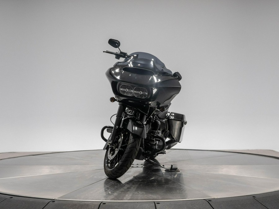 2022 HARLEY-DAVIDSON FLTRXS ROAD GLIDE SPECIAL in Vivid Black