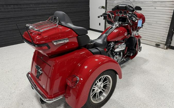 2022 Harley-Davidson Trike FLHTCUTG - Tri Glide Ultra