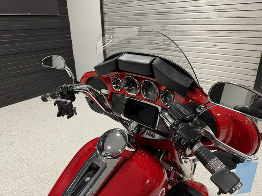 2022 Harley-Davidson Trike FLHTCUTG - Tri Glide Ultra