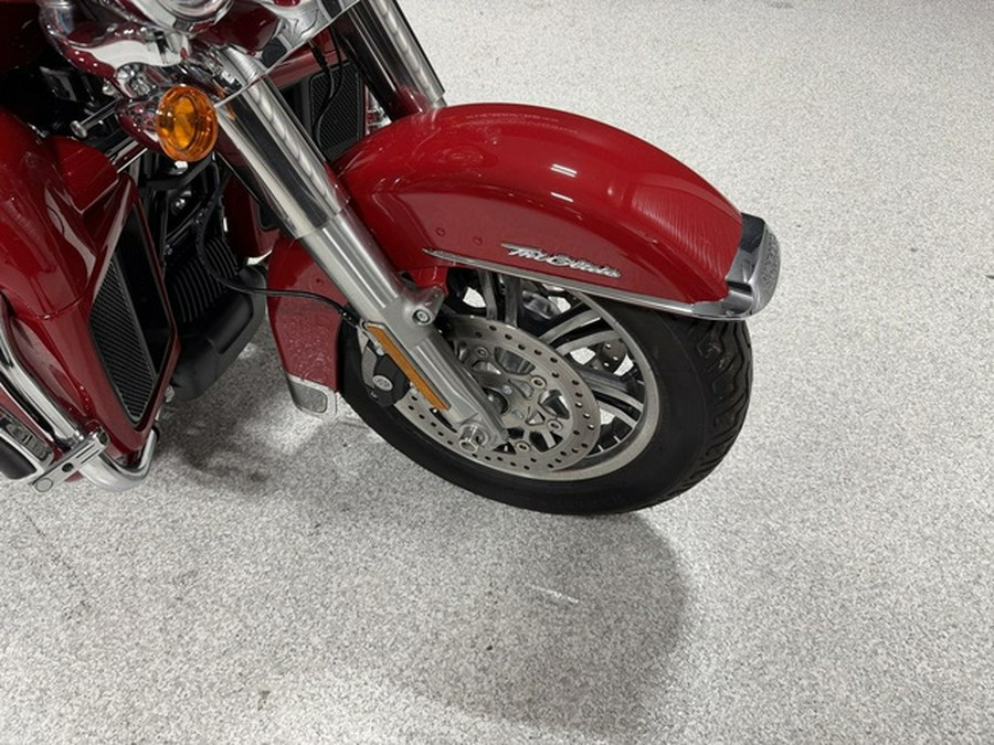 2022 Harley-Davidson Trike FLHTCUTG - Tri Glide Ultra