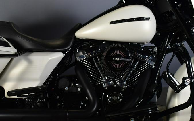 2018 Harley-Davidson Street Glide Special