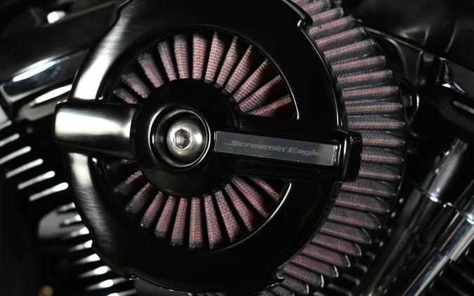 2018 Harley-Davidson Street Glide Special