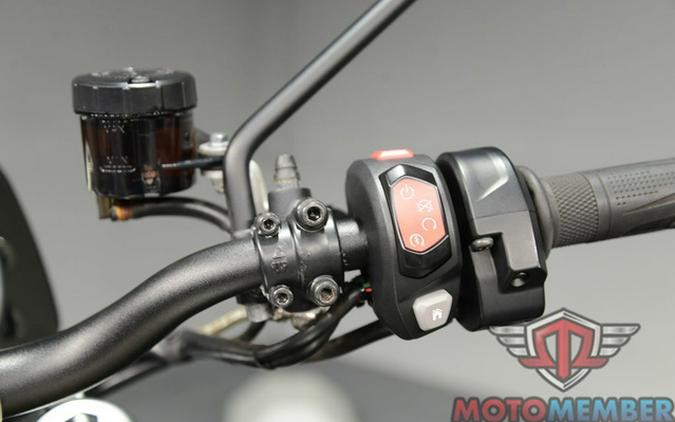 2019 Triumph Scrambler 1200 XC Brooklands Green