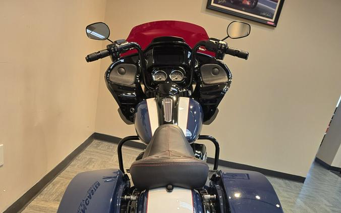2020 Harley-Davidson® Road Glide® Special Billiard Blue/Stone Washed White FLTRXS