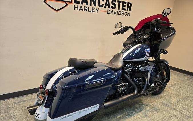2020 Harley-Davidson® Road Glide® Special Billiard Blue/Stone Washed White FLTRXS