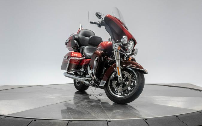 2019 HARLEY-DAVIDSON FLHTK LIMITED in Wicked Red/ Twisted Cherry