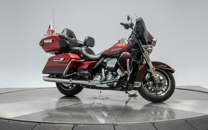 2019 HARLEY-DAVIDSON FLHTK LIMITED in Wicked Red/ Twisted Cherry