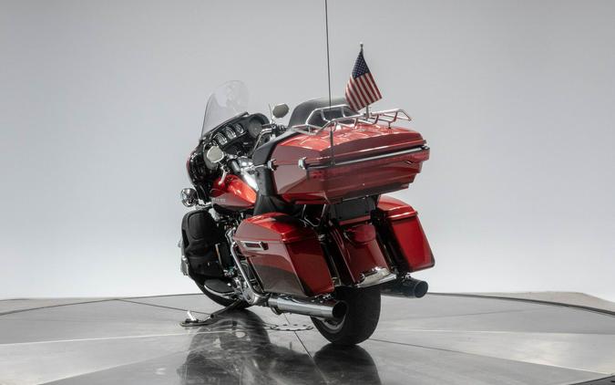 2019 HARLEY-DAVIDSON FLHTK LIMITED in Wicked Red/ Twisted Cherry
