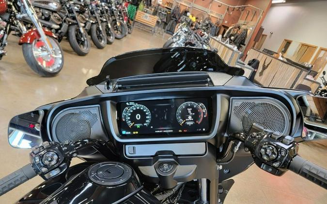 FLHX 2024 Street Glide®