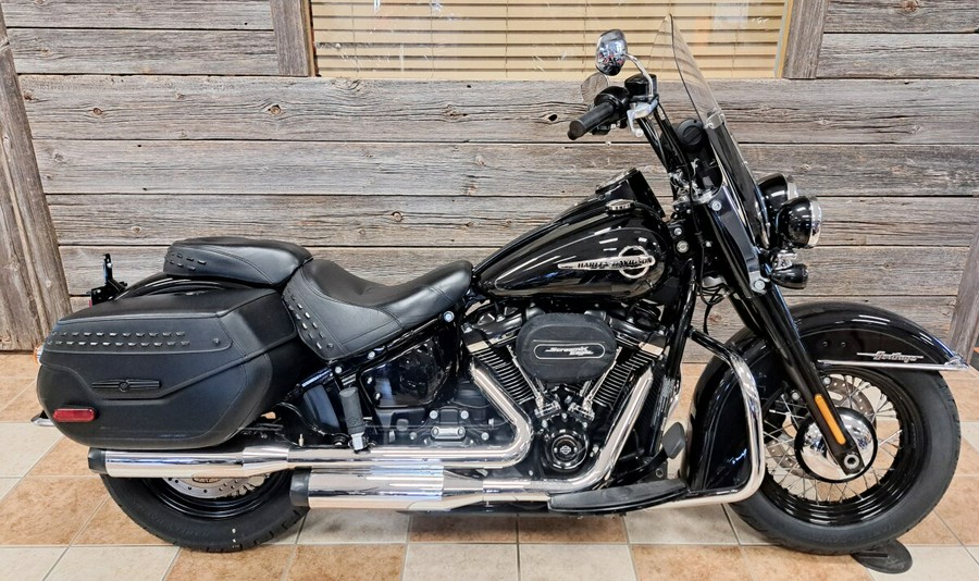 2019 Harley-Davidson Heritage Classic 107 Vivid Black