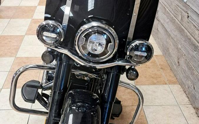 2019 Harley-Davidson Heritage Classic 107 Vivid Black