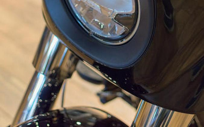 2024 Indian Motorcycle® Chieftain® Black Metallic