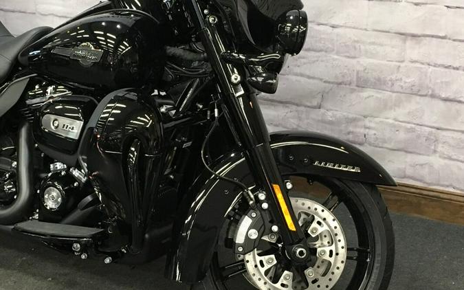 2024 Harley-Davidson Ultra Limited Black FLHTK