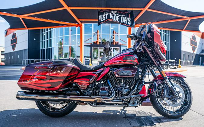 Custom Painted 2023 CVO Street Glide FLHXSE