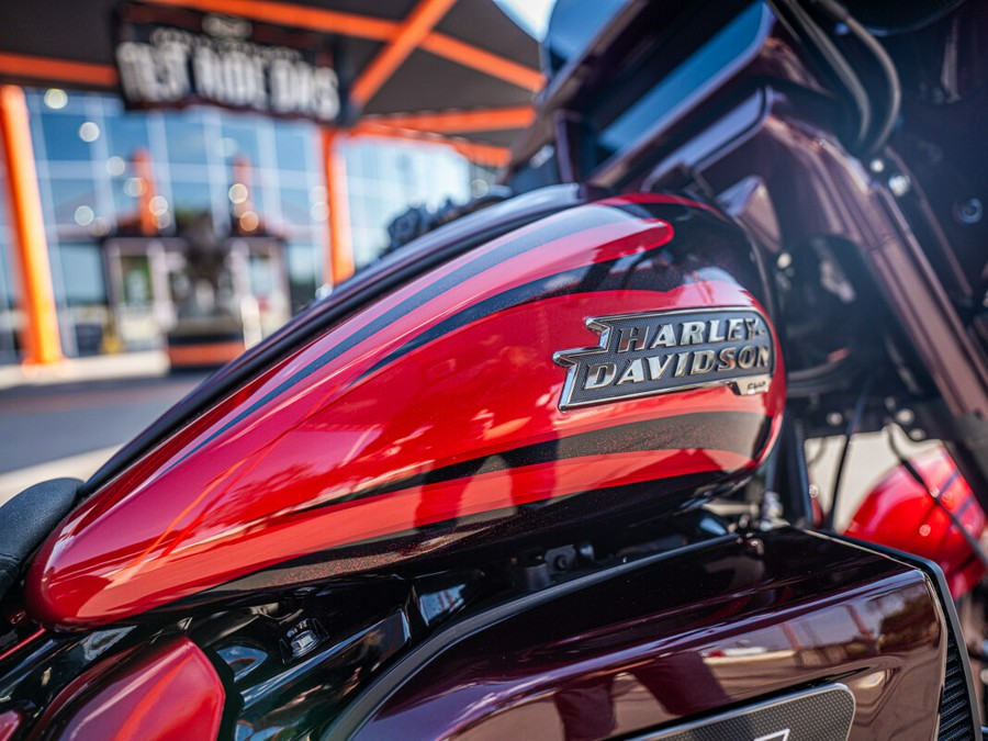 Custom Painted 2023 CVO Street Glide FLHXSE