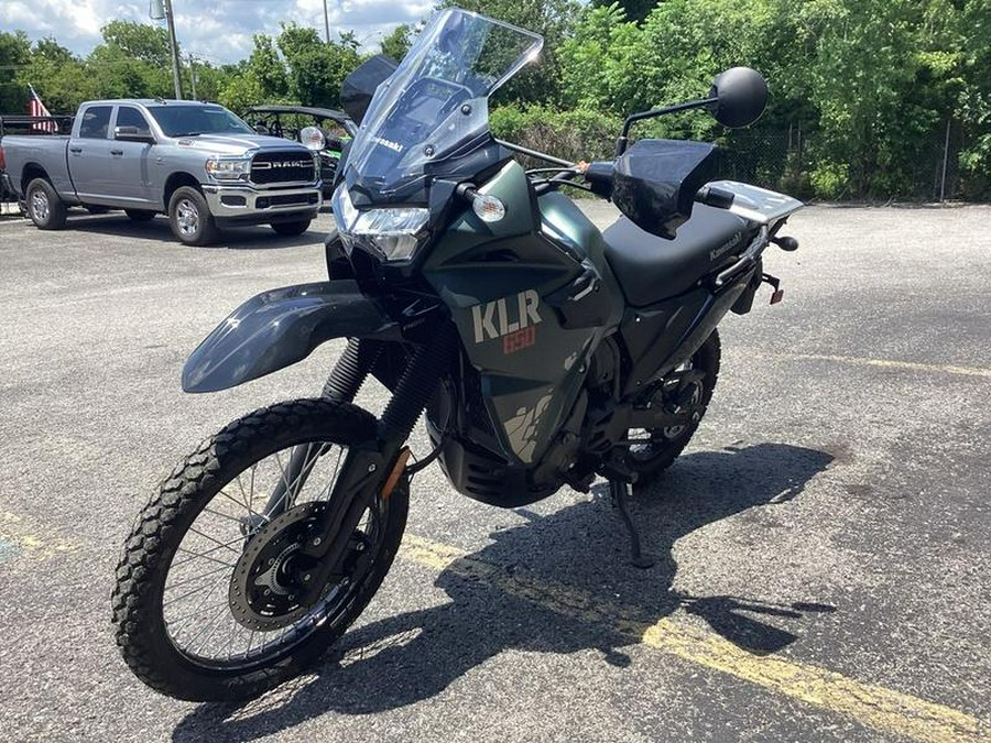 2025 Kawasaki KLR®650 Metallic Matte Old School Green ABS