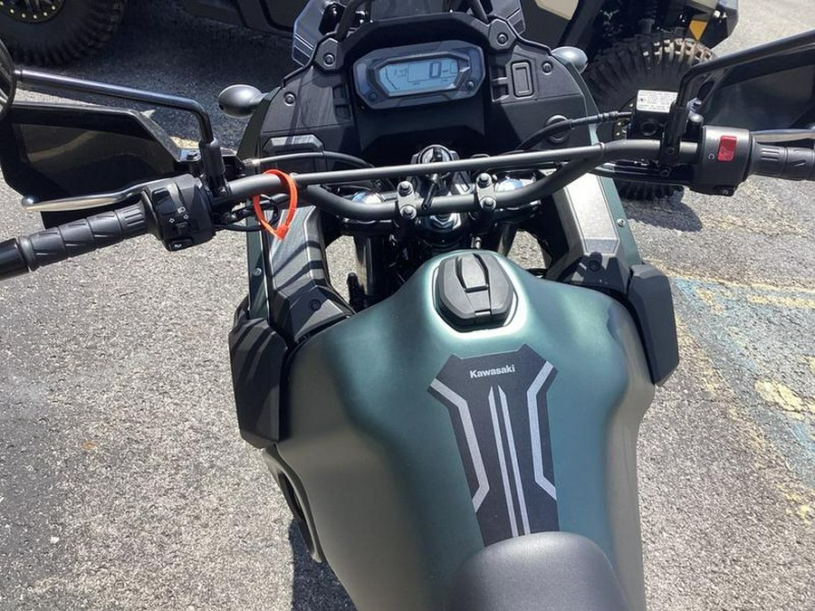 2025 Kawasaki KLR®650 Metallic Matte Old School Green ABS