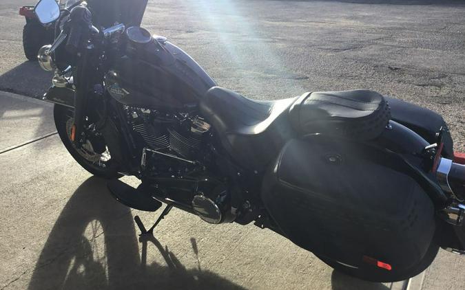 2025 FLHC Heritage Classic - Harley-Davidson®
