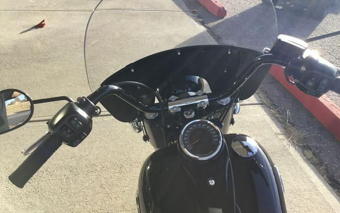 2025 FLHC Heritage Classic - Harley-Davidson®