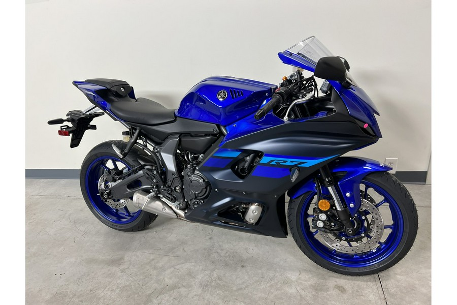 2024 Yamaha YZF-R7