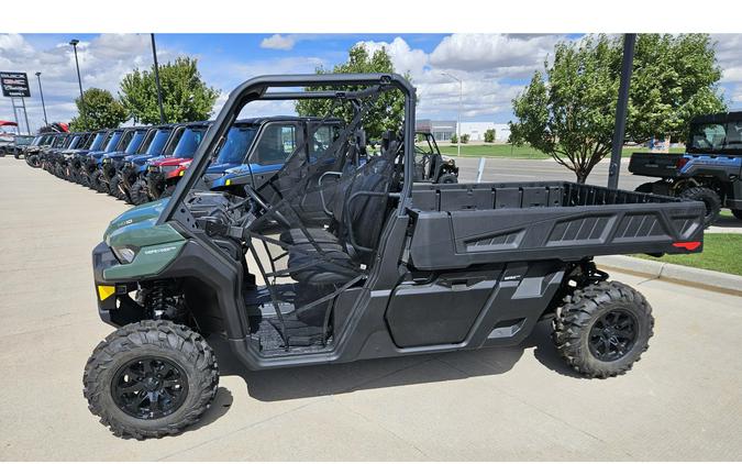 2024 Can-Am Defender PRO DPS HD10