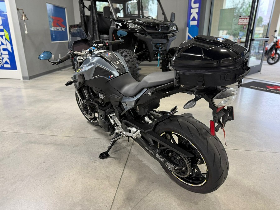 2023 BMW F 900