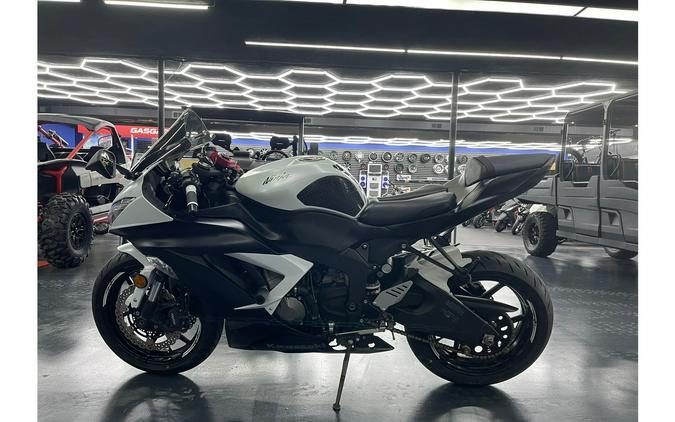 2014 Kawasaki Ninja® ZX™-6R
