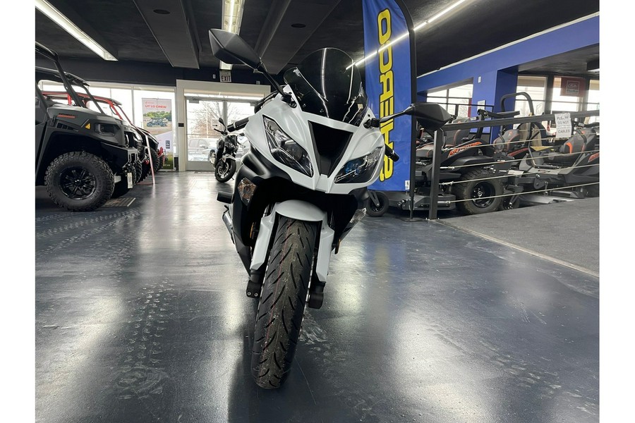 2014 Kawasaki Ninja® ZX™-6R