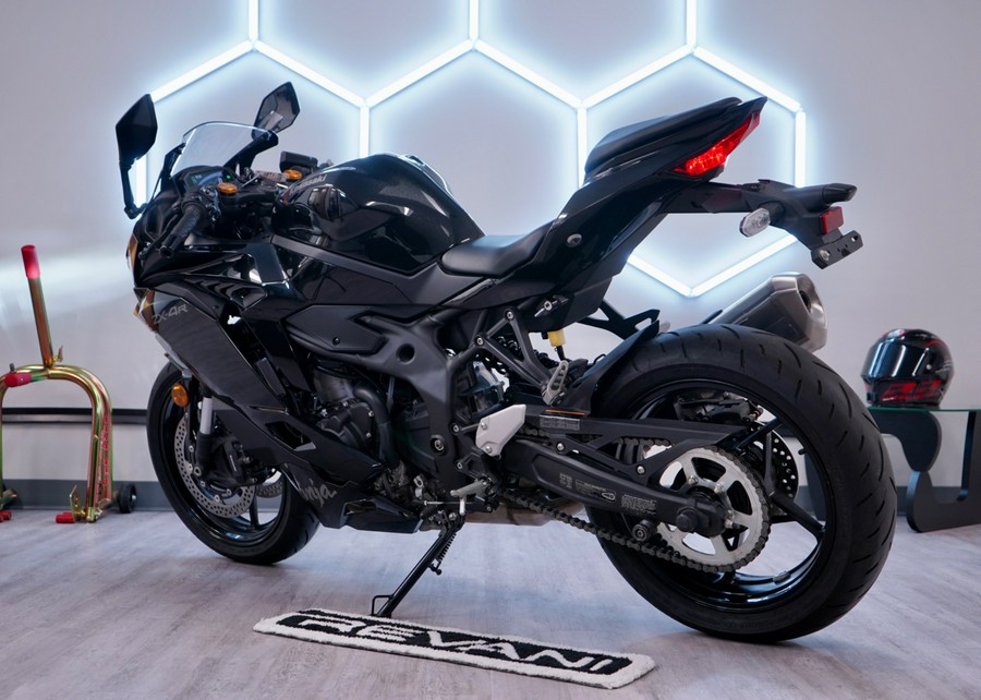 2024 Kawasaki ZX4R ABS