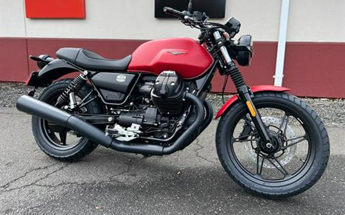 2023 Moto Guzzi V7 Stone