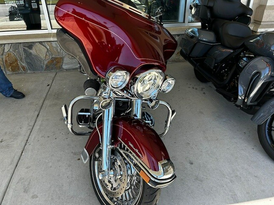 2009 Harley-Davidson Electra Glide® Ultra Classic® Red Hot Sunglo