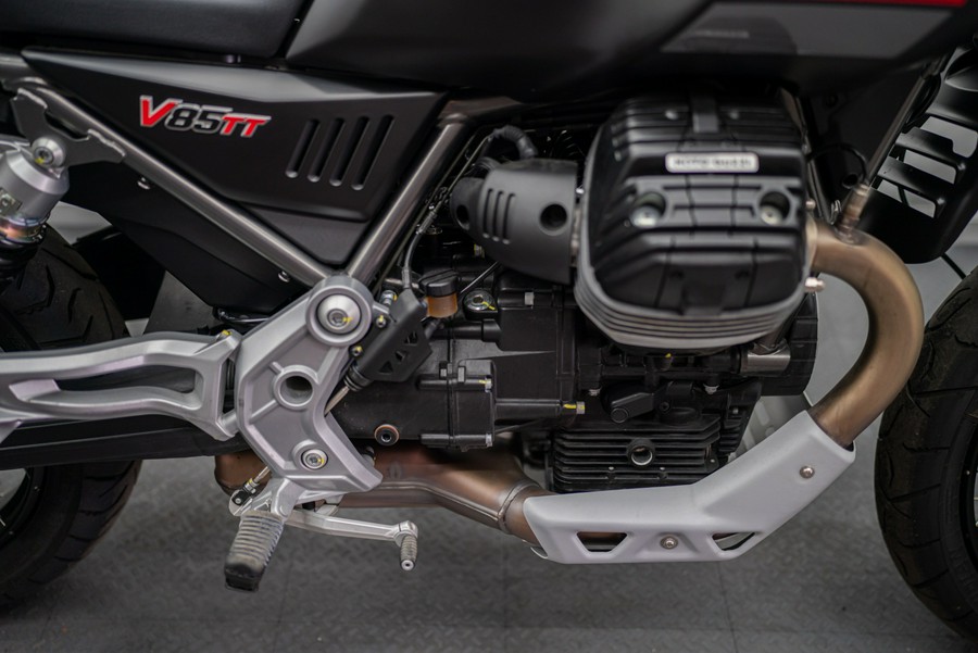 2023 Moto Guzzi V85 TT