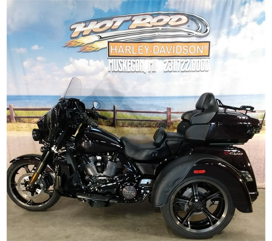 2021 Harley-Davidson CVO Tri Glide Ultra