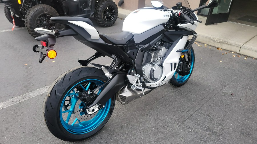 2026 CFMOTO 675SS