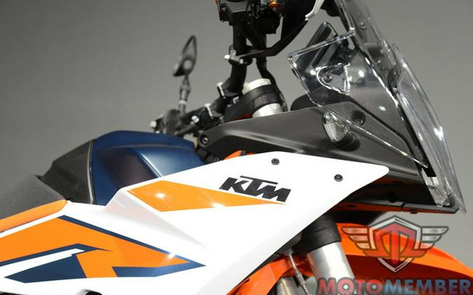 2024 KTM Adventure 890 R