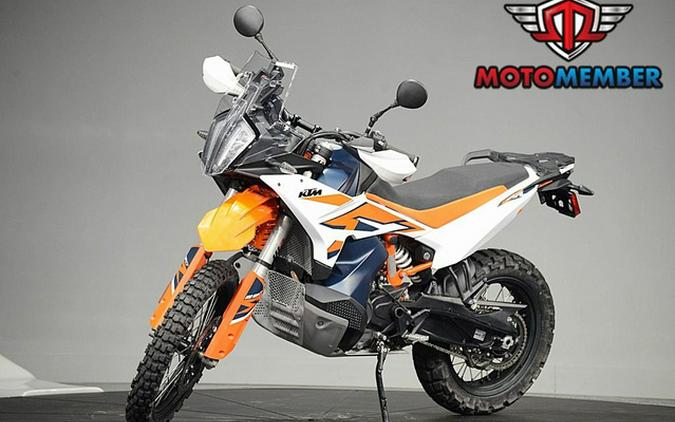 2024 KTM Adventure 890 R