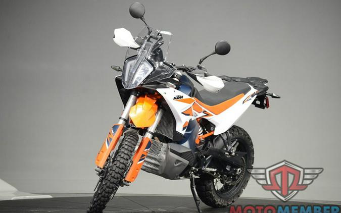 2024 KTM Adventure 890 R