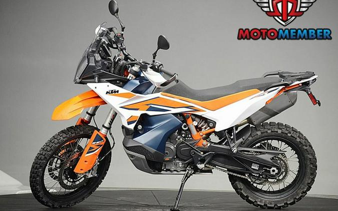 2024 KTM Adventure 890 R