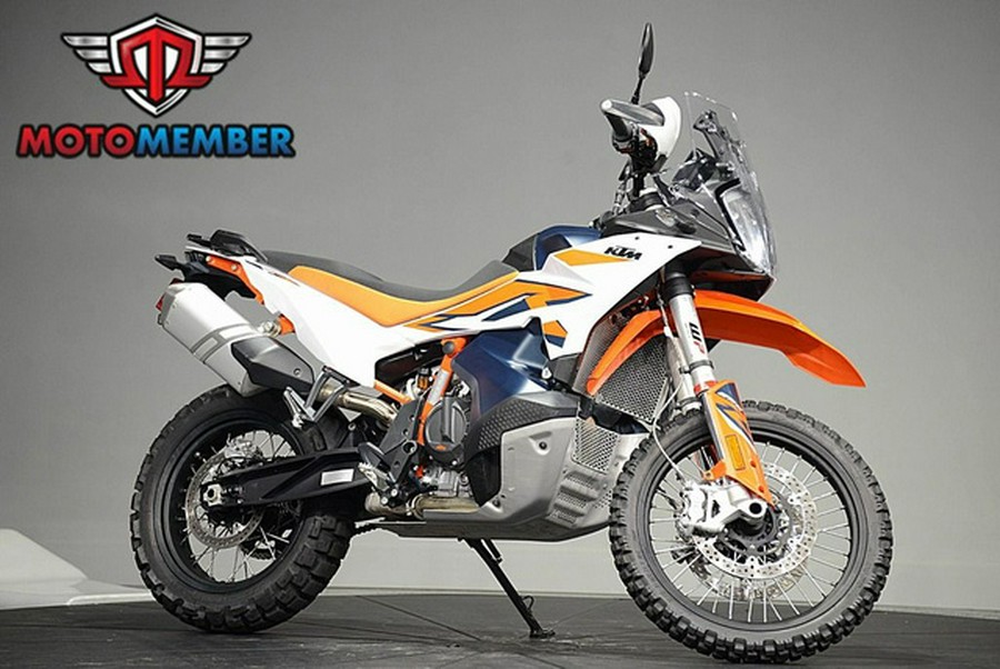 2024 KTM Adventure 890 R