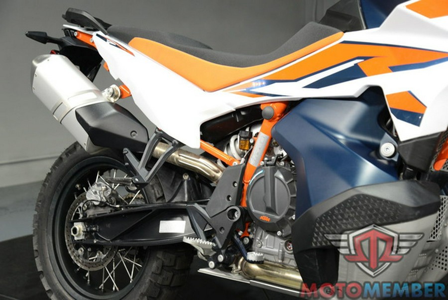 2024 KTM Adventure 890 R