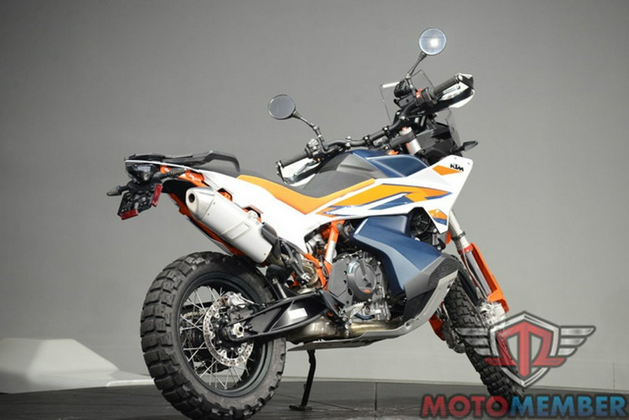 2024 KTM Adventure 890 R