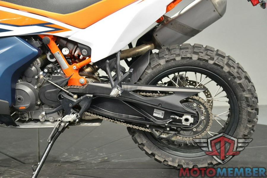 2024 KTM Adventure 890 R