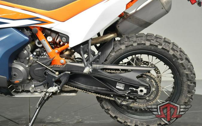 2024 KTM Adventure 890 R