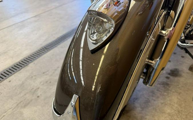 2023 Indian Springfield Bronze Pearl Metallic / Silver Quartz