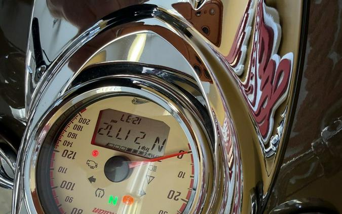 2023 Indian Springfield Bronze Pearl Metallic / Silver Quartz