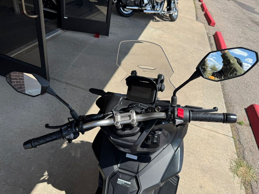 2025 ADV160 - Honda