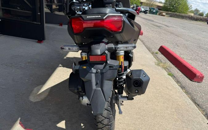 2025 ADV160 - Honda