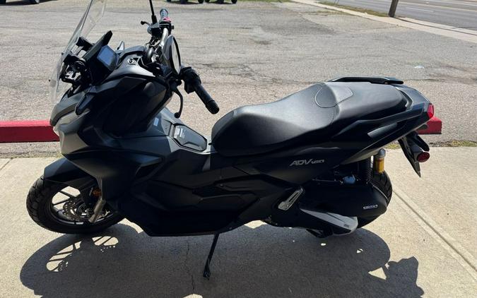 2025 ADV160 - Honda